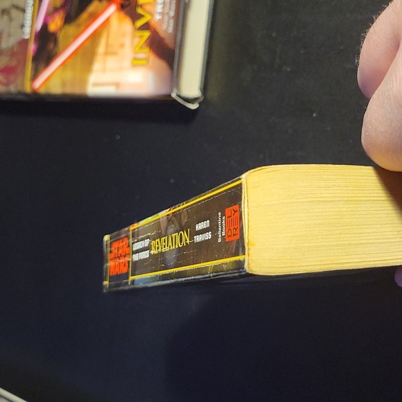 Star Wars Legacy of the Force Revelation (Book 8 in series) - Picture 3 of 4